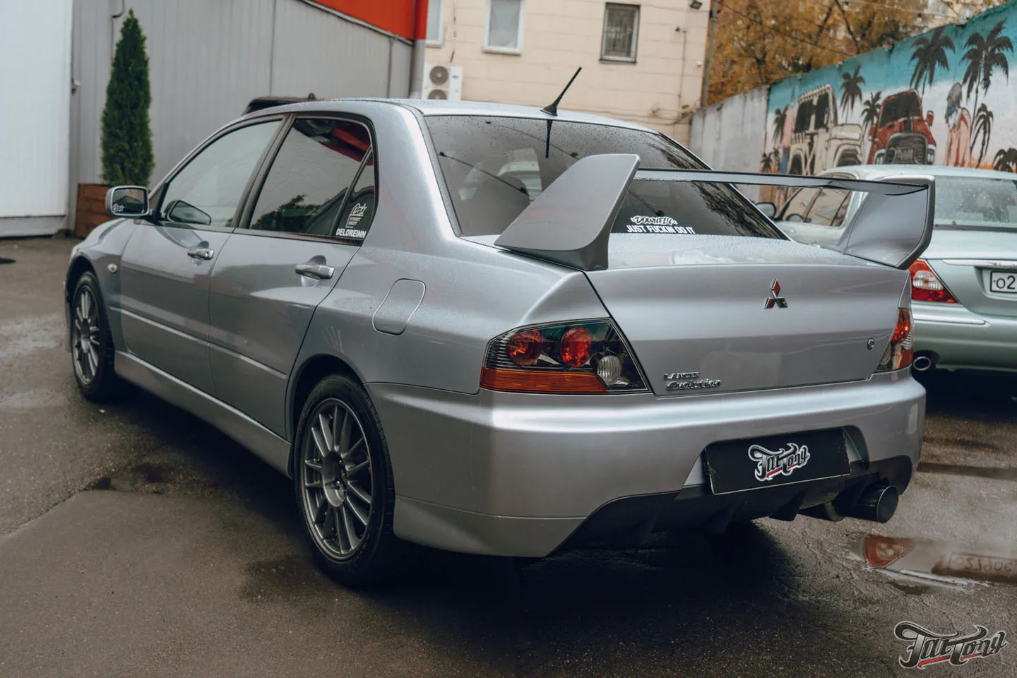 Поработали над выхлопом Mitsubishi Lancer Evolution IX нашего фотографа и сделали его тише!